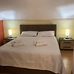 Ampelos